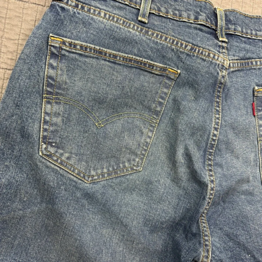 Levis 505 Jeans Men's 38x30 (36x30) Blue Regular Straight Medium Wash‎ Denim Y2K